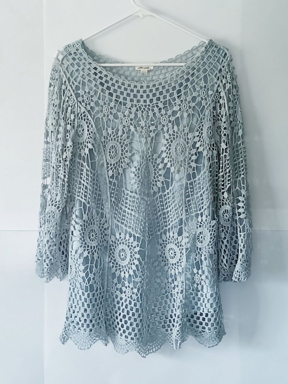 ULTRA PINK Seafoam Blue Crocheted Tunic Size L